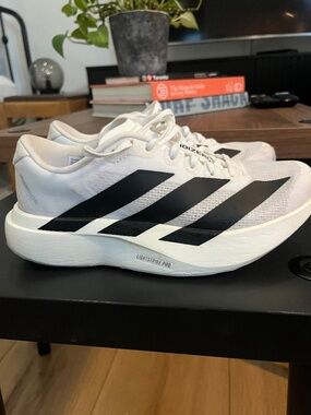 Adidas Adizero SL - US SIZE 5.5